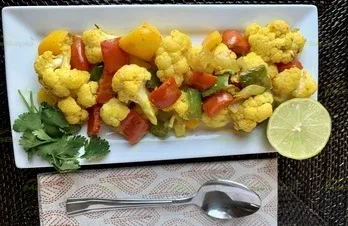 Cauliflower and Peppers (Gobhi-Mirch Subji) - A Vibrant Indian Vegan Delight