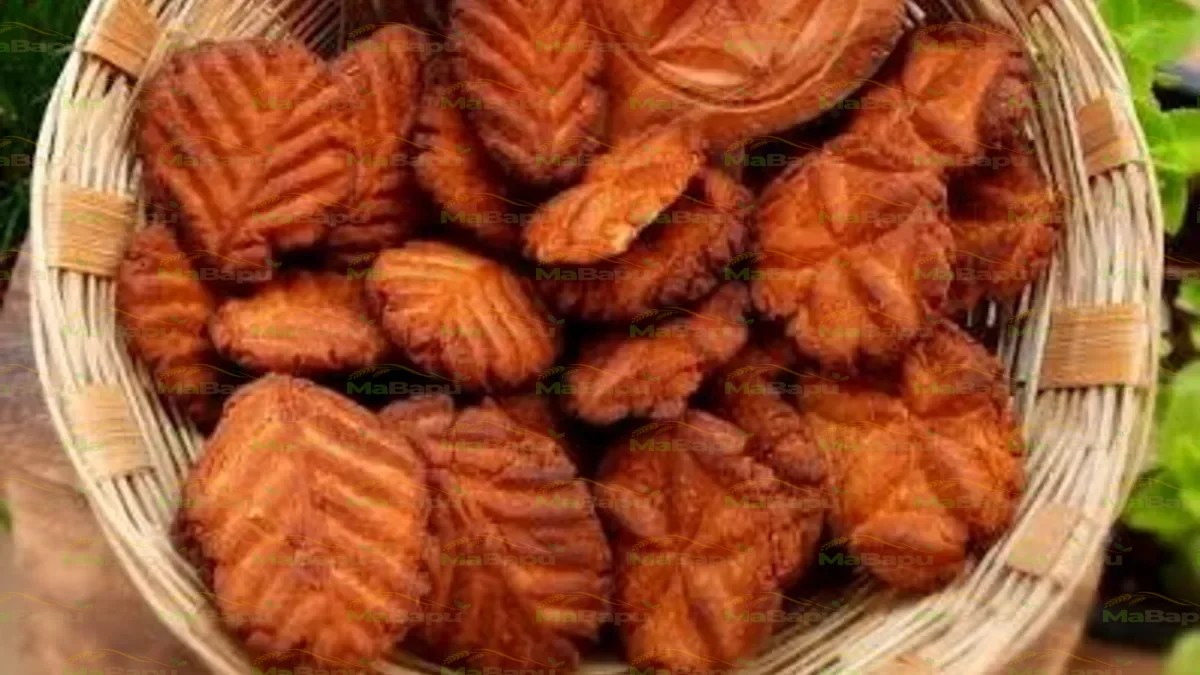 Traditional Khasta Thekua Prasad (खास्ता ठेकुआ) – Crispy Sweet Delight