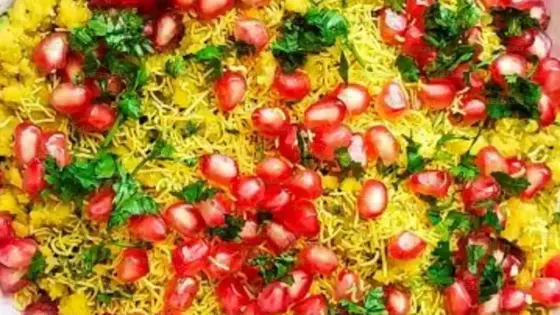 Gujarati Surati Sev Khamani – Crispy Chana Dal Dhokla Snack with Pomegranate Pearls