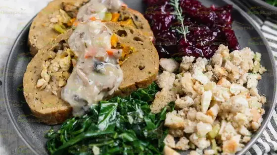 Forget the Dry Turkey Dinner – Savory Vegetarian Seitan Roast for Christmas &amp; New Year