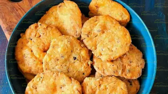 Rajasthani Masala Mathri (मसाला मठरी) – Crispy Spiced Snack