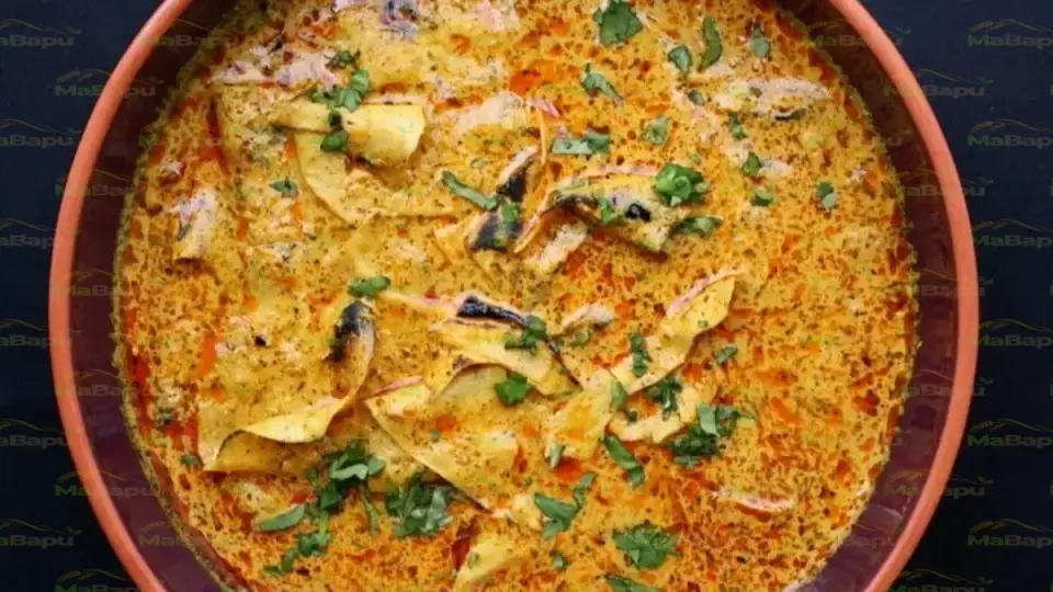 Healthy Papad Curry (Papad ki Sabzi) – Quick Indian Yogurt Gravy
